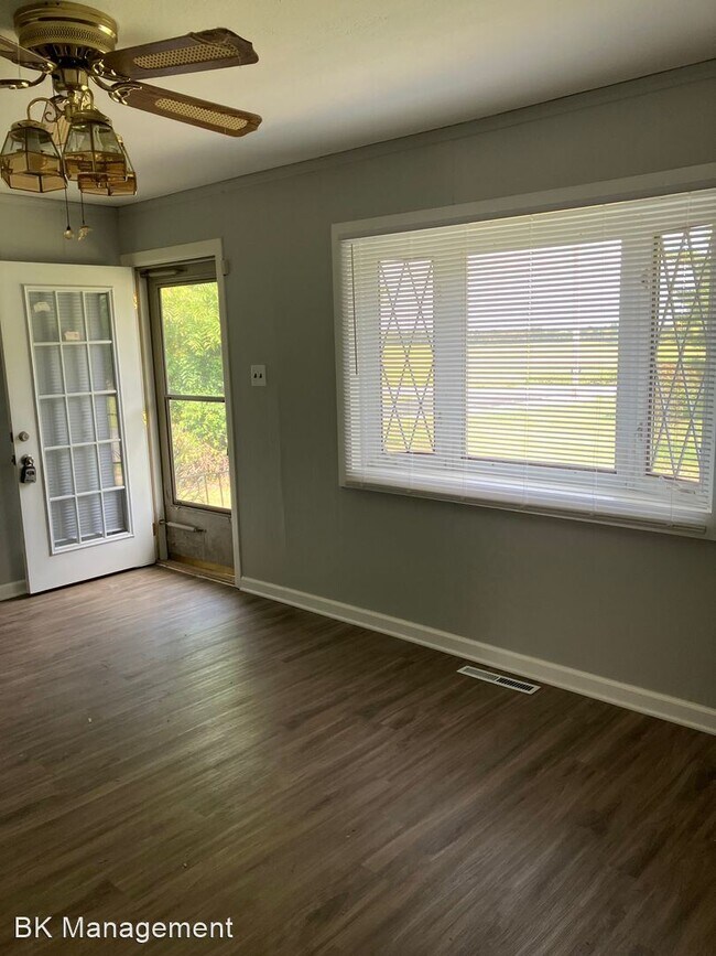 Building Photo - 2 br, 1 bath House - 1201 East Fusion Road