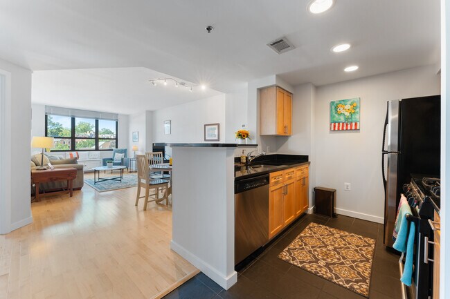 Foto del edificio - 3883 Connecticut Ave NW