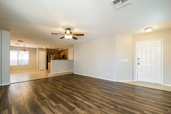 Foto del edificio - 3674 W Yellow Peak Dr