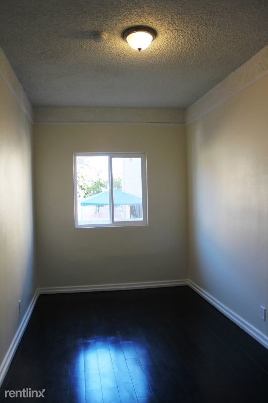 Building Photo - 3439 Marmion Way