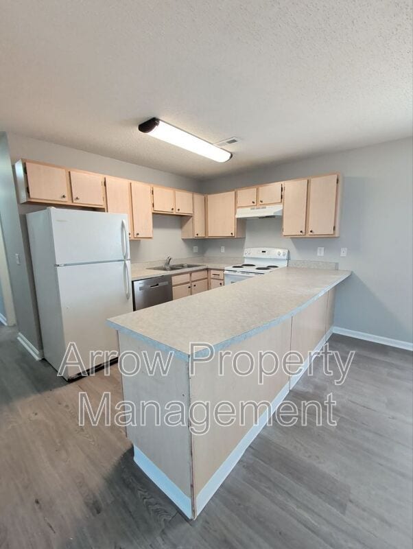 Building Photo - 1116 S 2nd St