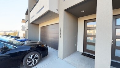 Building Photo - 1995 W 250 S