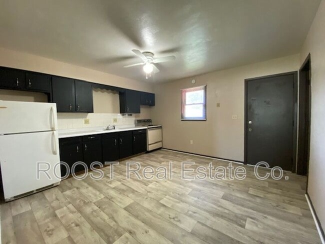Foto del edificio - 421 N Russell St