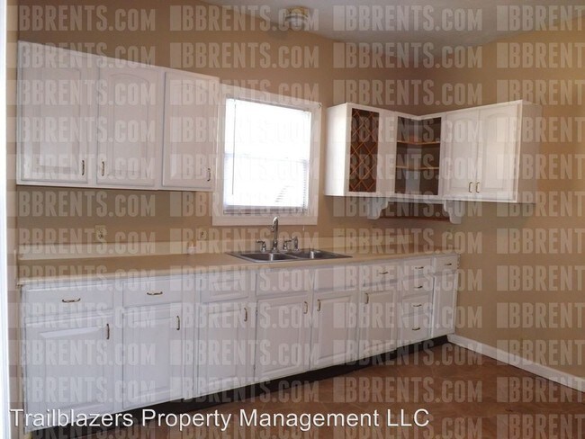 Foto del edificio - 2 br, 1 bath House - 126 Sherman Avenue,