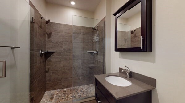 Foto principal - 41 W 2nd St
