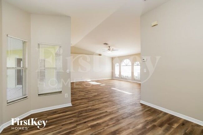 Foto del edificio - 305 NW 22nd Ct