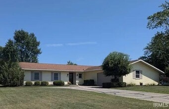 Building Photo - 2907 Greenbriar Dr