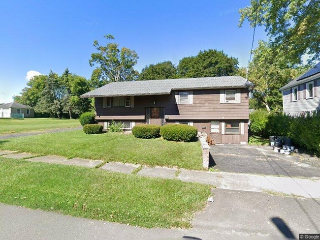 Building Photo - 81 Calumet St