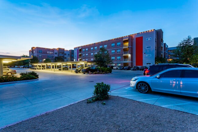 Foto del edificio - 1111 Austin Hwy
