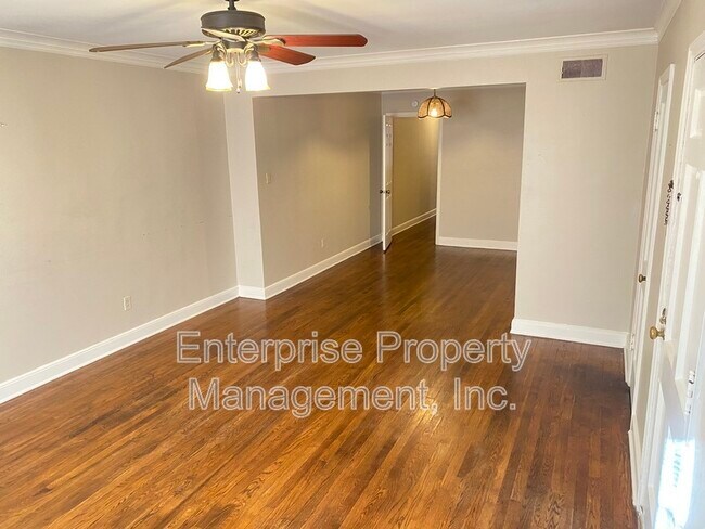 Foto del edificio - 1039 Wingfield Rd
