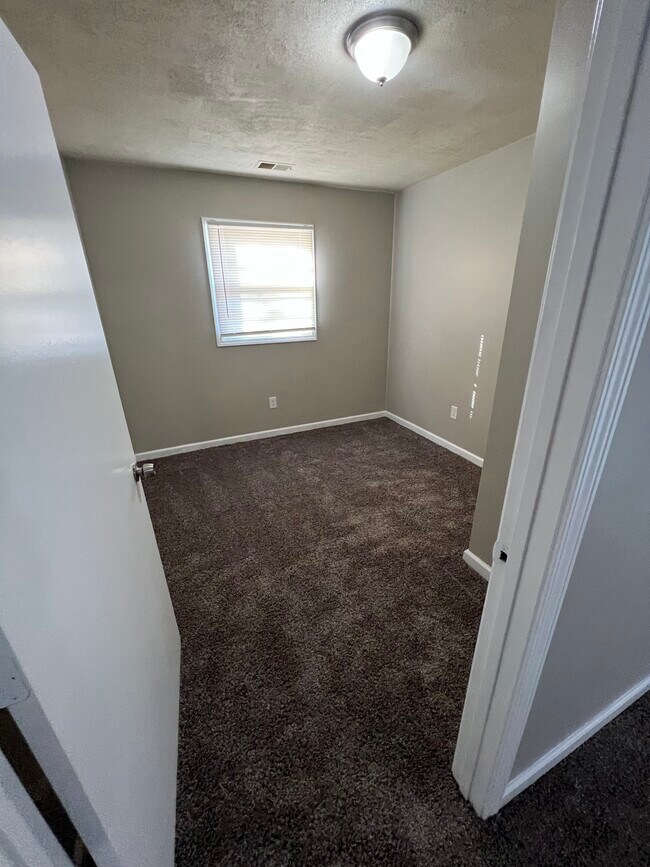 Building Photo - 13325 Forge Cir