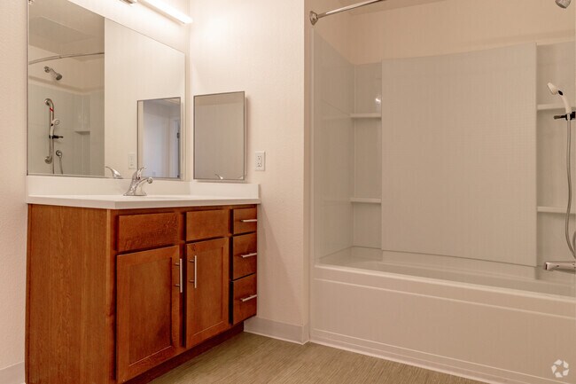 2HAB, 1BA - 890 ft² - Monroe Commons