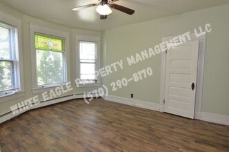 Building Photo - 122 Broad St