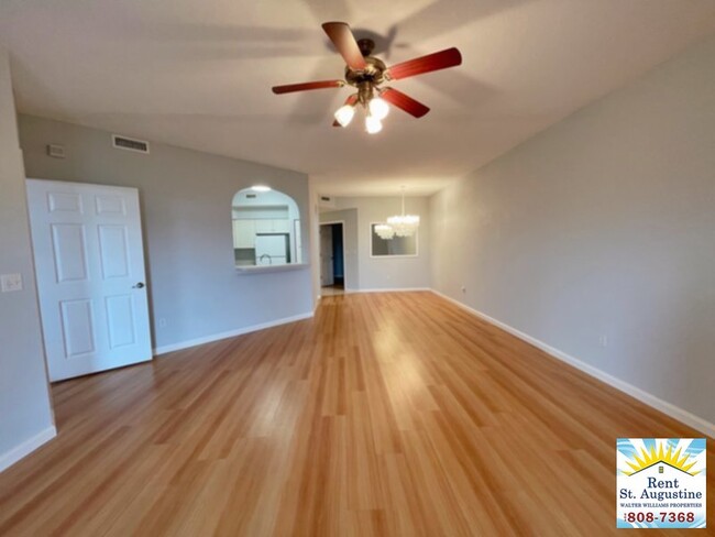 Building Photo - $2100, 3/2, Vista Cove condo, includes cab...