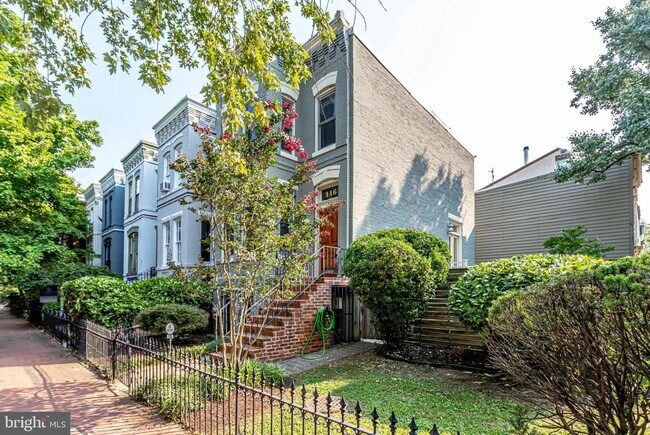 Photo - 116 9th St SE Townhome