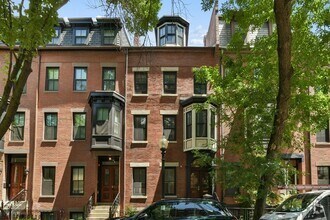 Building Photo - 209 W Springfield St