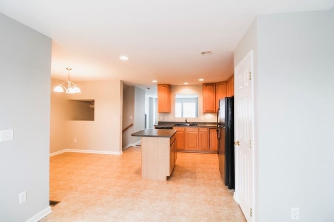 Building Photo - 118 Birds Eye View Dr