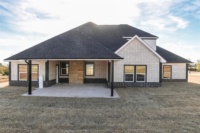 Building Photo - 4715 White Tail Ct