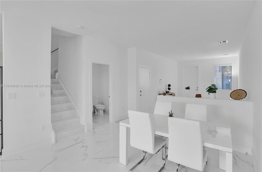 Foto principal - 10271 NW 72nd St