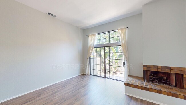 Building Photo - Beautiful 2 Primary Bedroom in Turtle Rock...