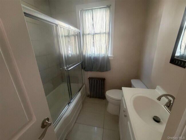 Foto del edificio - 73 Willoughby Ave