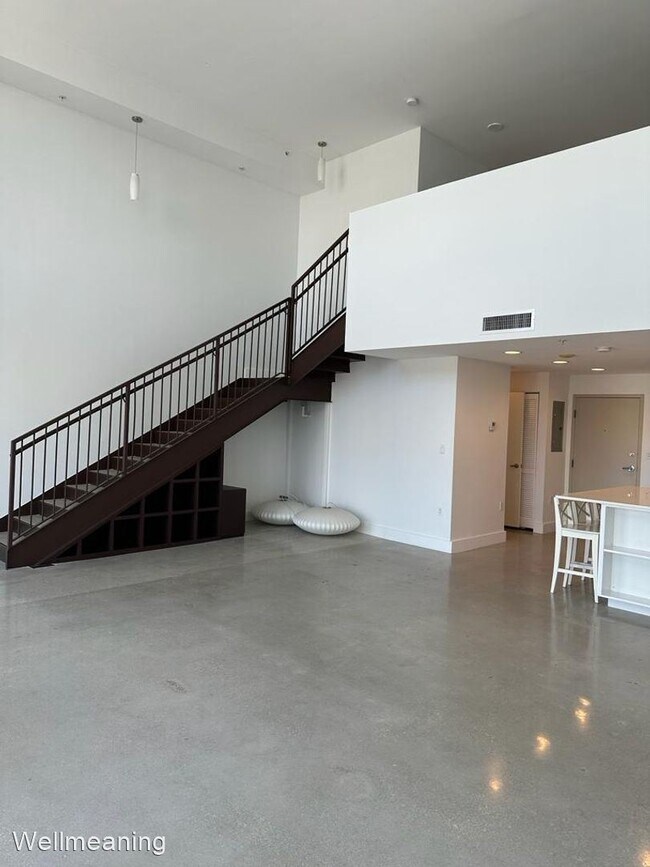 Building Photo - 1 br, 2 bath House - 2700 N Miami Ave Unit...