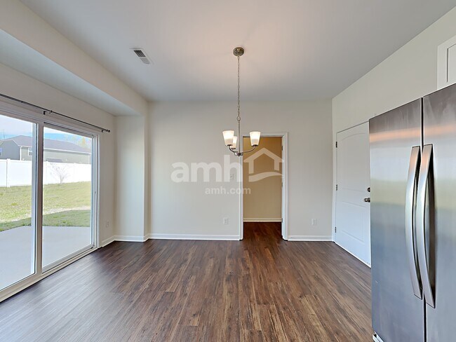 Foto del edificio - 1009 Fieldmere Pl