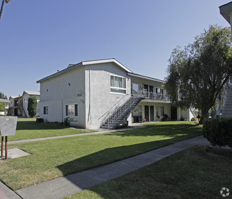 Foto principal - Shelley Drive Apartments