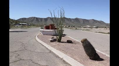 Foto del edificio - 10595 W Arica Rd