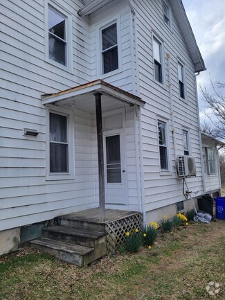 Building Photo - 653 Mountain View Rd