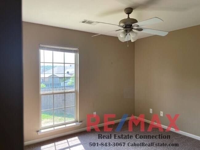 Foto del edificio - Sorry No Smoking and Pets Permitted with R...