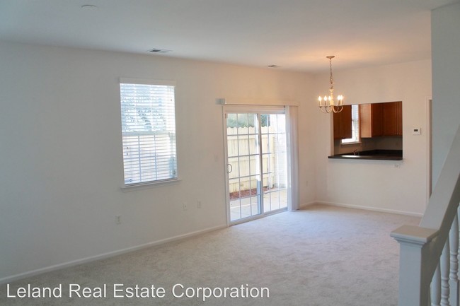 Foto del edificio - 2 br, 2.5 bath House - 1431 Titchfield Drive