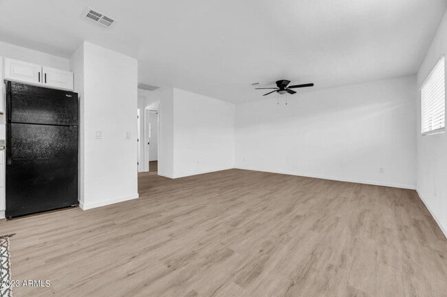 Building Photo - 1505 W McKinley St