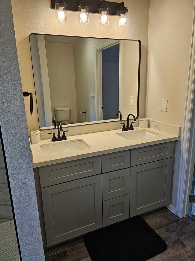 Photo - 2203 Anderson St House