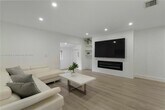 Foto principal - 3 bedroom in Hollywood FL 33020