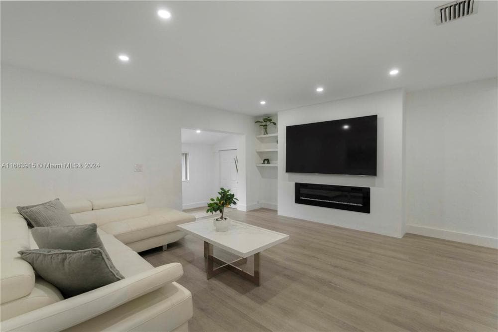 3 bedroom in Hollywood FL 33020 - 3 bedroom in Hollywood FL 33020