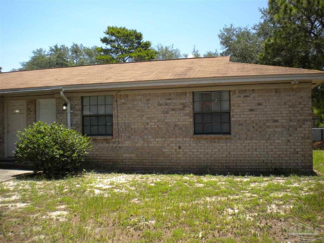 Primary Photo - 2787 Villa Woods Cir