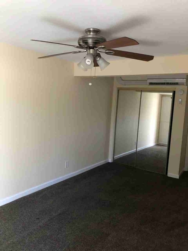 Building Photo - 4443 Estada Dr