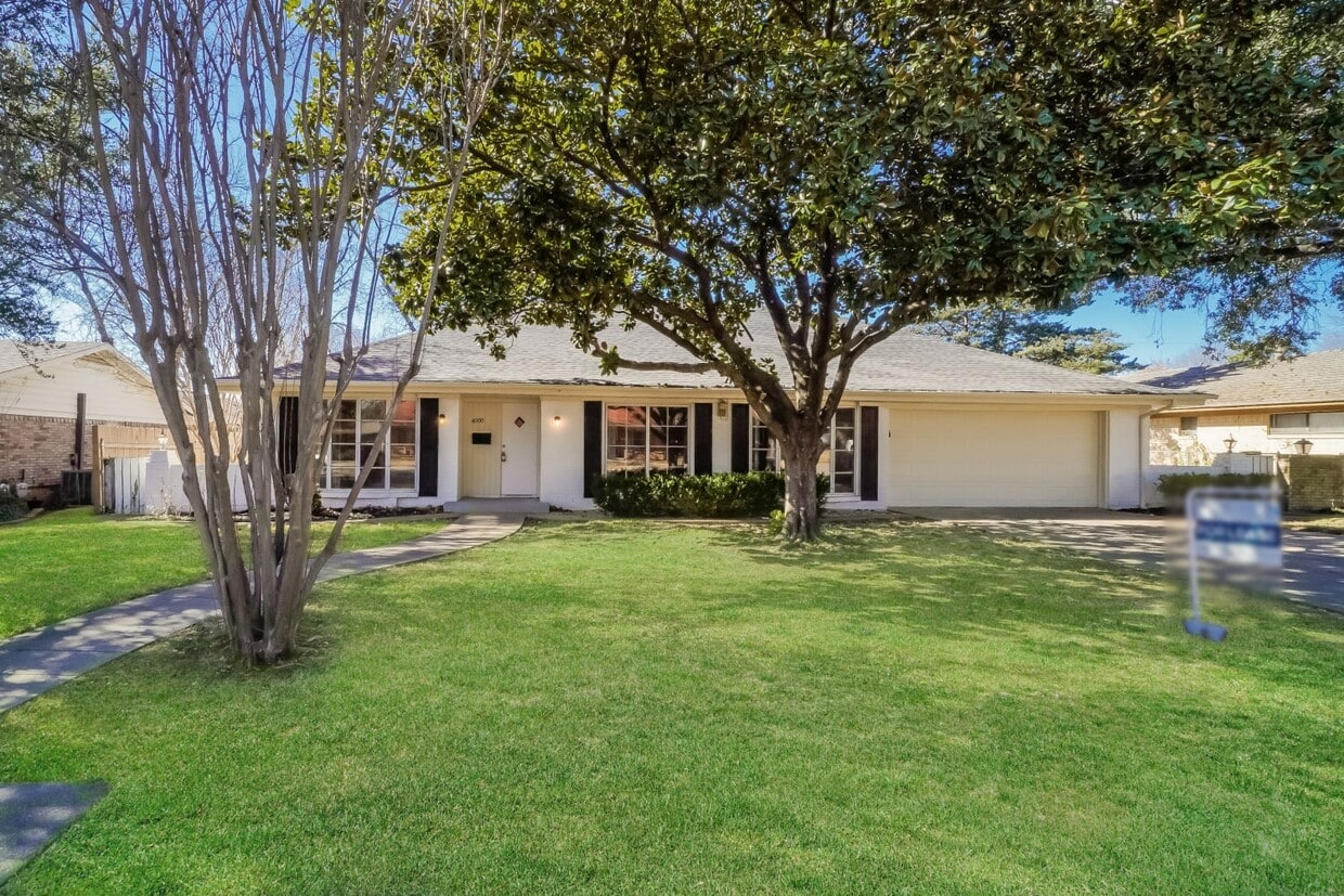 4000 Sunnydale Dr House Rental in Benbrook, TX