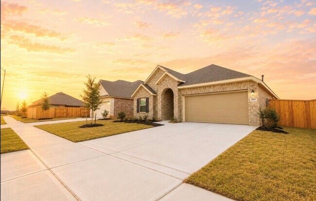 Building Photo - 7907 Elk Grv Ln