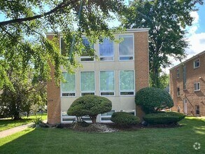 Building Photo - 3014 Harlem Ave