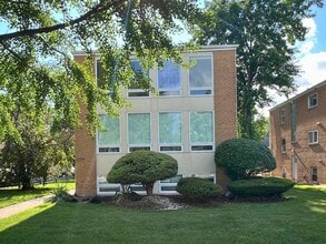 Building Photo - 3014 Harlem Ave