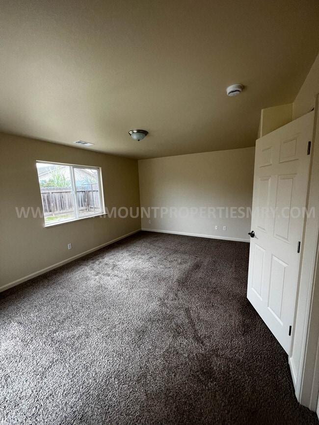 Foto del edificio - 585 Viejo Gabriel