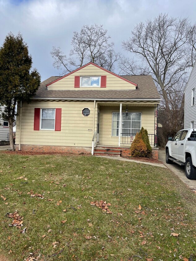 19701 Libby Rd, Maple Heights, OH 44137 House Rental in Maple Heights