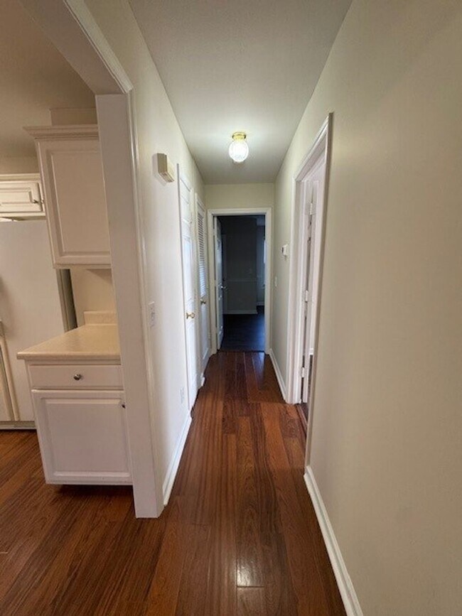 Foto del edificio - READY TO MOVE IN! 2 Beds 2 Baths!