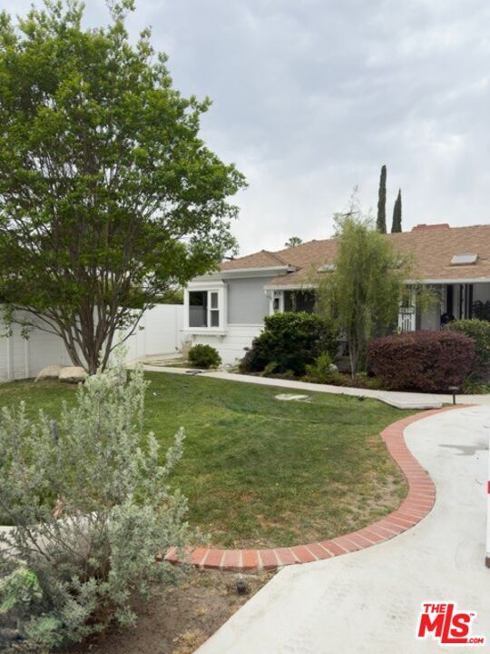 Building Photo - 5419 Gentry Ave