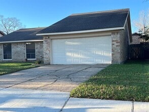 Building Photo - 10011 Sageorchard Ln