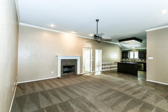 Building Photo - Beautiful Home Located South of Frenship H...