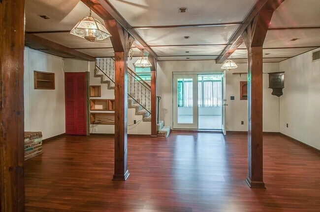 Foto del edificio - 2700 Nodyne Dr