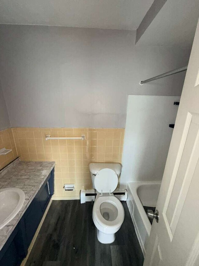 Foto del edificio - 3265 E 143rd St